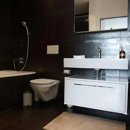 Switzerland Im 12. Stock アパート トゥーン