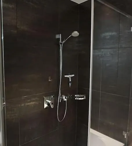 Switzerland Im 12. Stock Διαμέρισμα