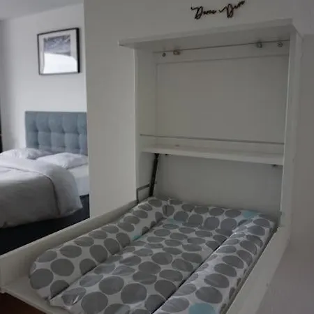 Switzerland Im 12. Stock תון