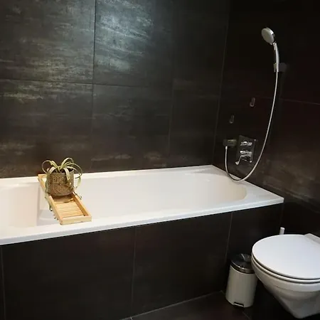 Switzerland Im 12. Stock *